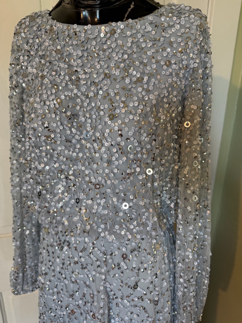 Adrianna Papell Silver Sequin Long-Sleeve Beaded A-Line Cocktail Dress - Size 6 - Picture 4 of 13